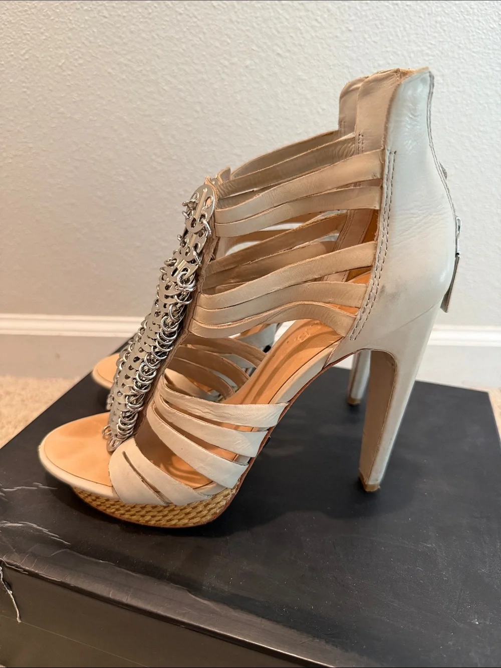 L.A.M.B Gwen Stefani Caged Gladiator Heels Metal Detail Platform Size 9M